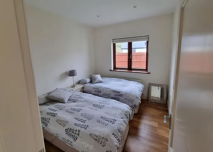 4 Bedroom In Union Hall, West Cork